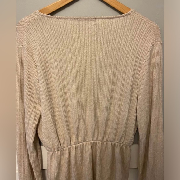 Ribbed Knit Surplice Top - Picture 9 of 10